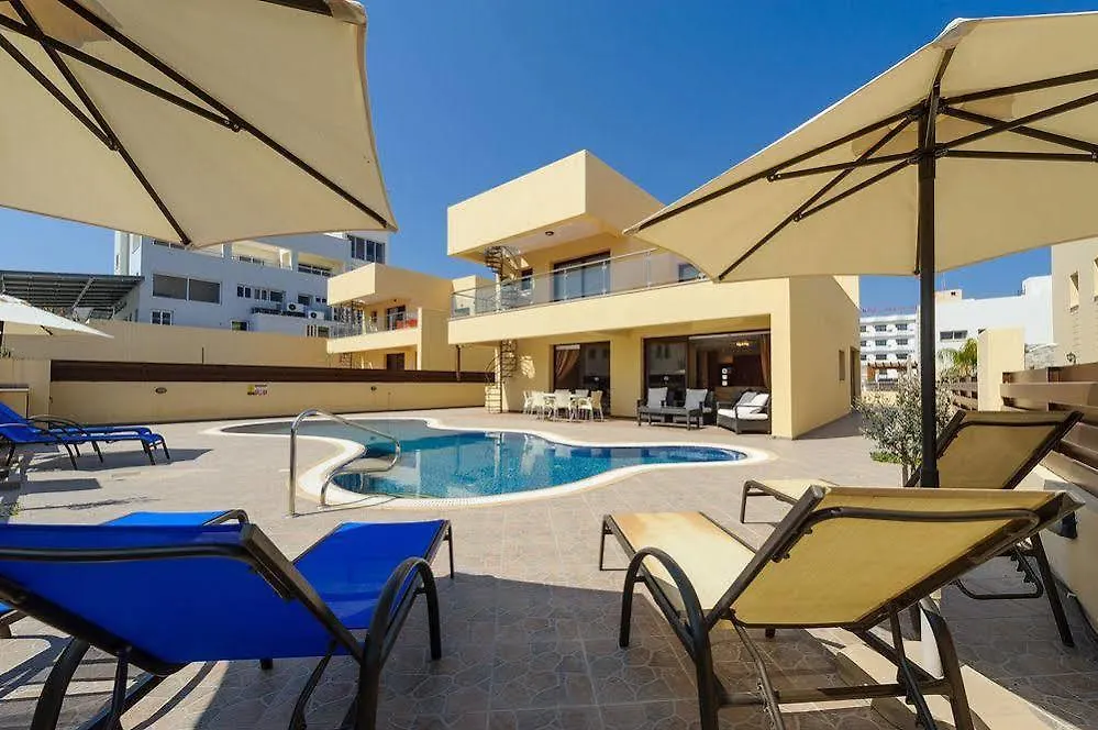 Maris Grand Resort Protaras 3*,  Chipre