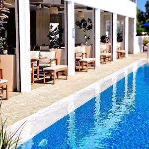 sveltos-hotel.hotelsatayianapa.com/