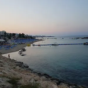 Astreas Протарас