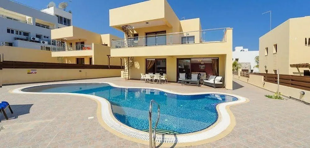 Maris Grand Waterpark Resort Protaras