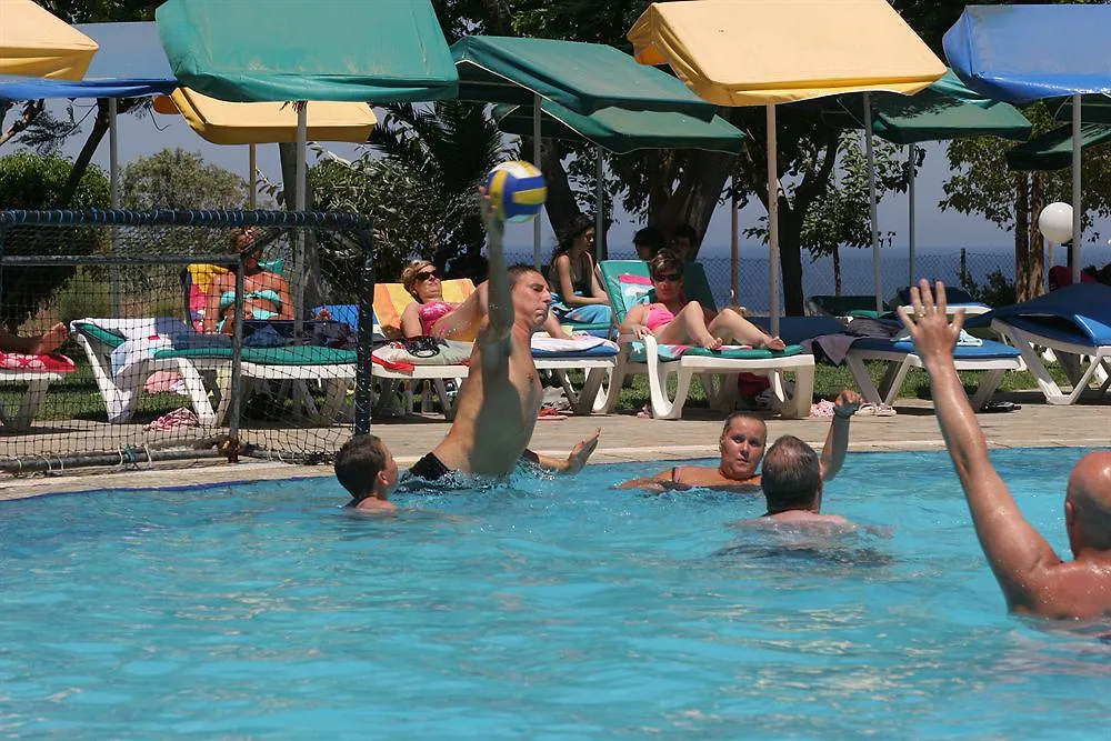 Maris Grand Waterpark Resort Protaras 3*,