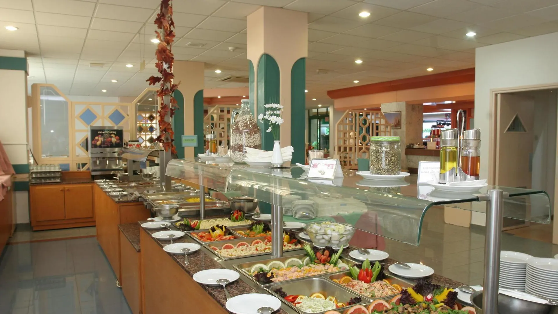 Maris Grand Resort